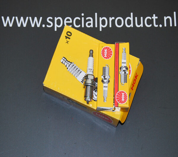 Spark plugs ngk