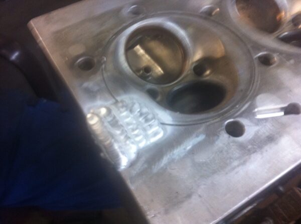 Cilinder head repair - Image 5