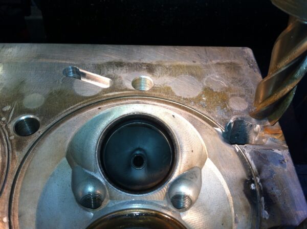 Cilinder head repair - Image 3