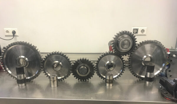 Crossbox gear sets