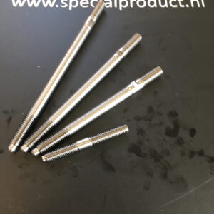 Studs for cilinder heads all brands