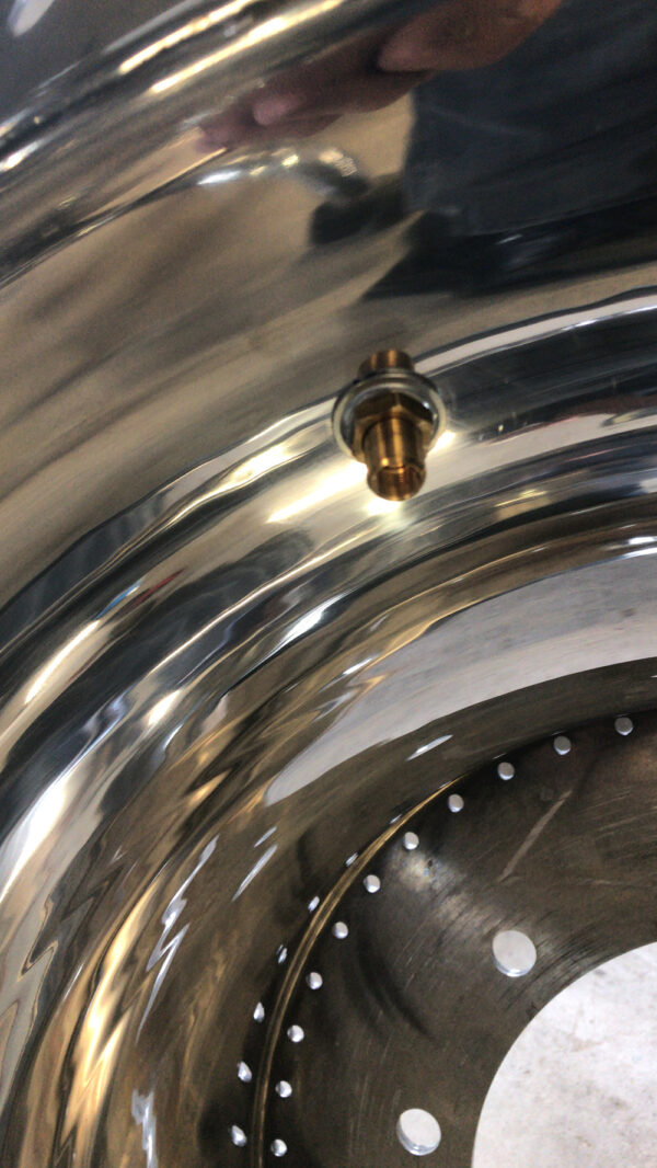Tire mounting service - Image 3